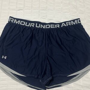 Under Armour women’s athletic shorts never worn XL